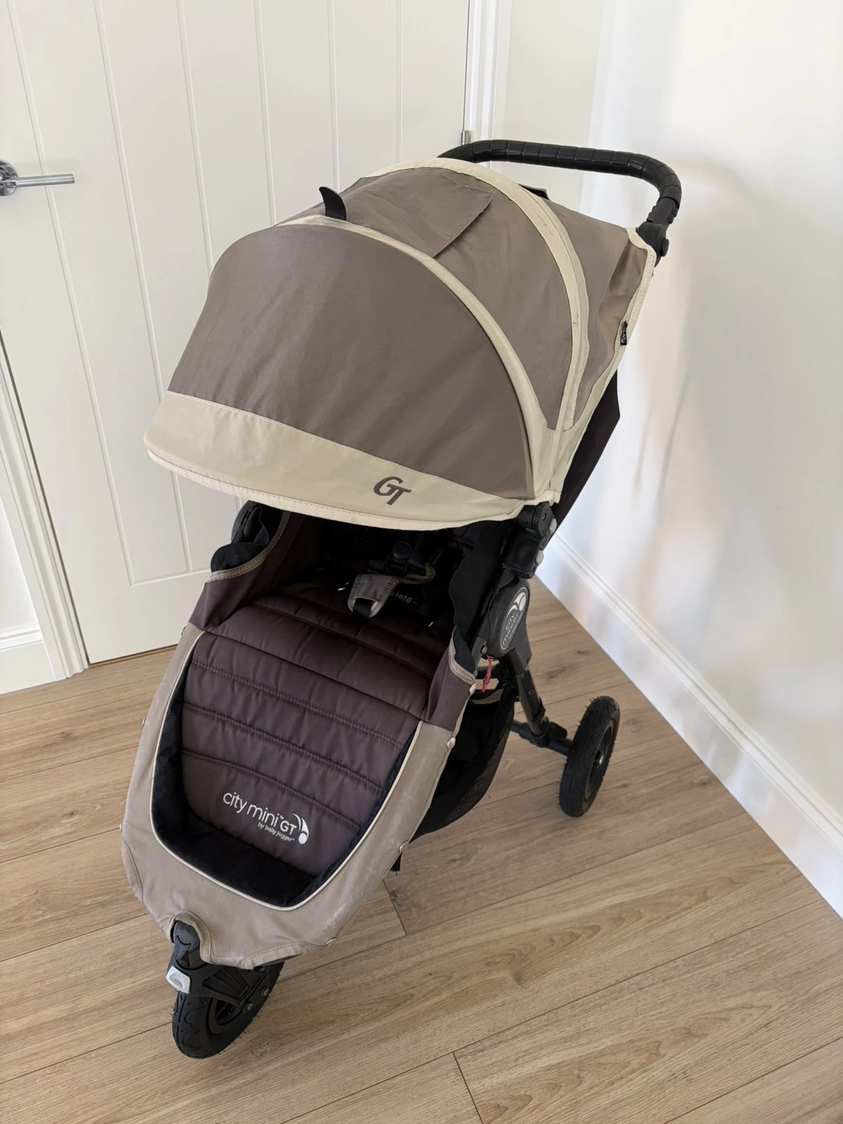 Baby Jogger City Mini GT Stroller
Opens in a new window or tab