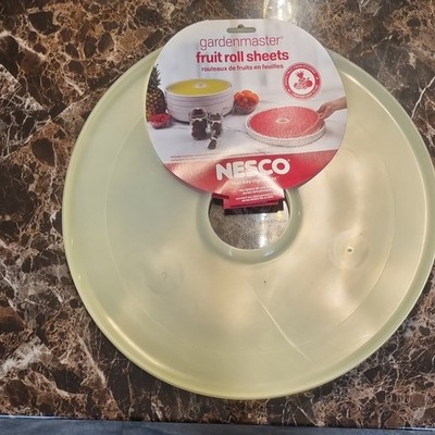 NESCO Gardenmaster Fruit Roll Sheets Clear Plastic Removable No-Spill 2 Pack x2