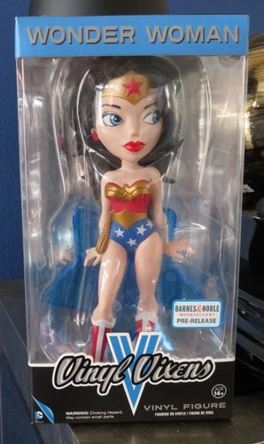 Vinyl V Vixens WONDER WOMAN Figure 9" Tall Collectable DC Comics *NEW*