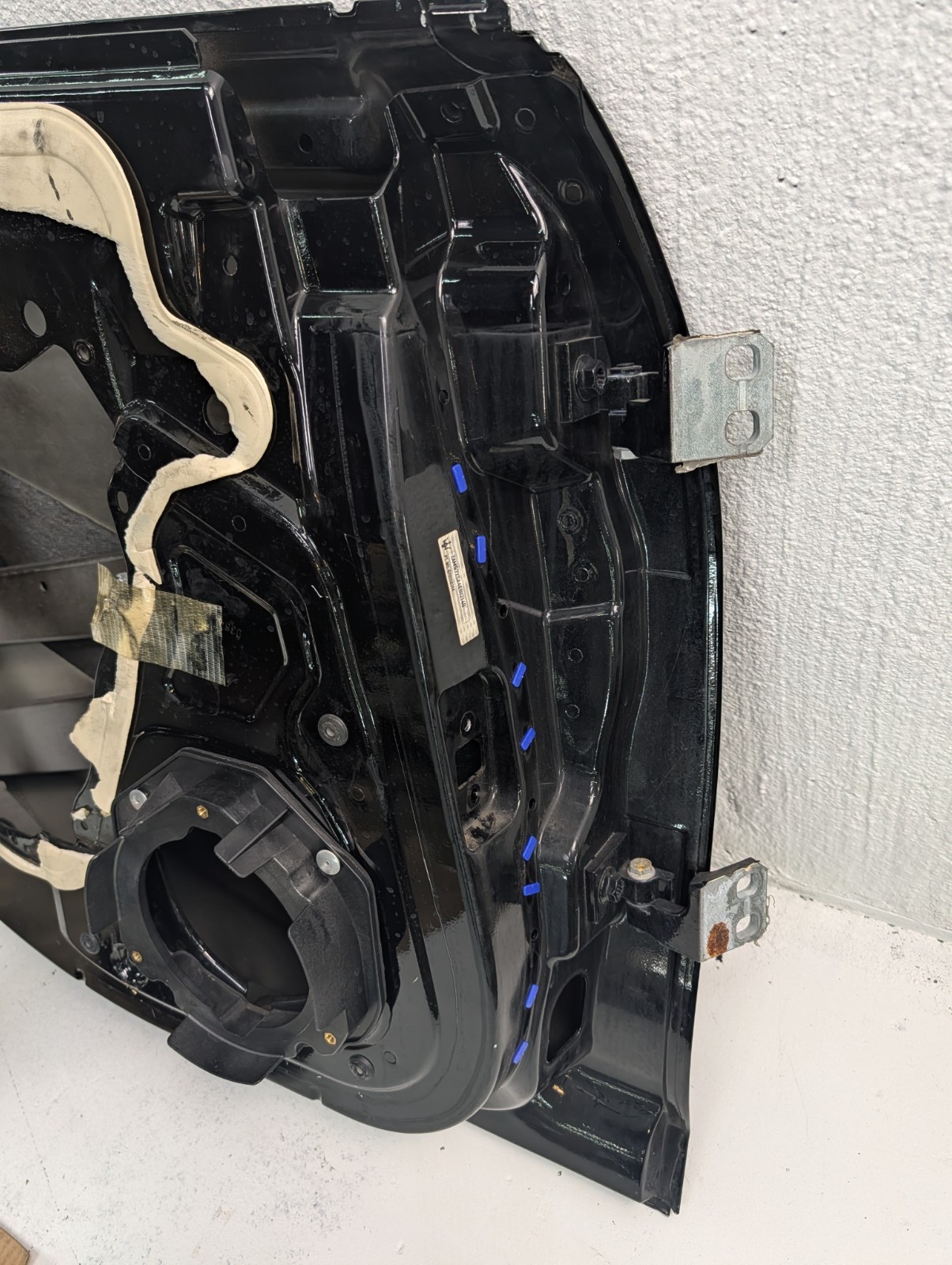 Maserati Ghibli 2014-2020 Front Left Door frameworks Set Black