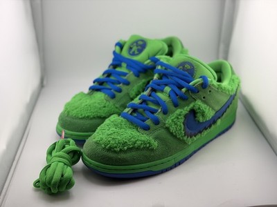 Size 10 - Nike SB Dunk Low x Grateful Dead Green Bear 2020