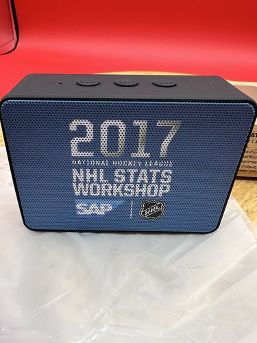 Boxanne Wireless Bluetooth Speaker - Open Box NHL - Picture 3 of 4