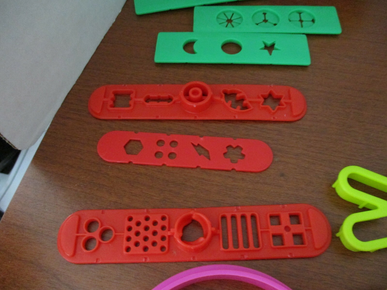 LARGE LOT of  PLAY-DOH MOLDS & ACCESSORIES