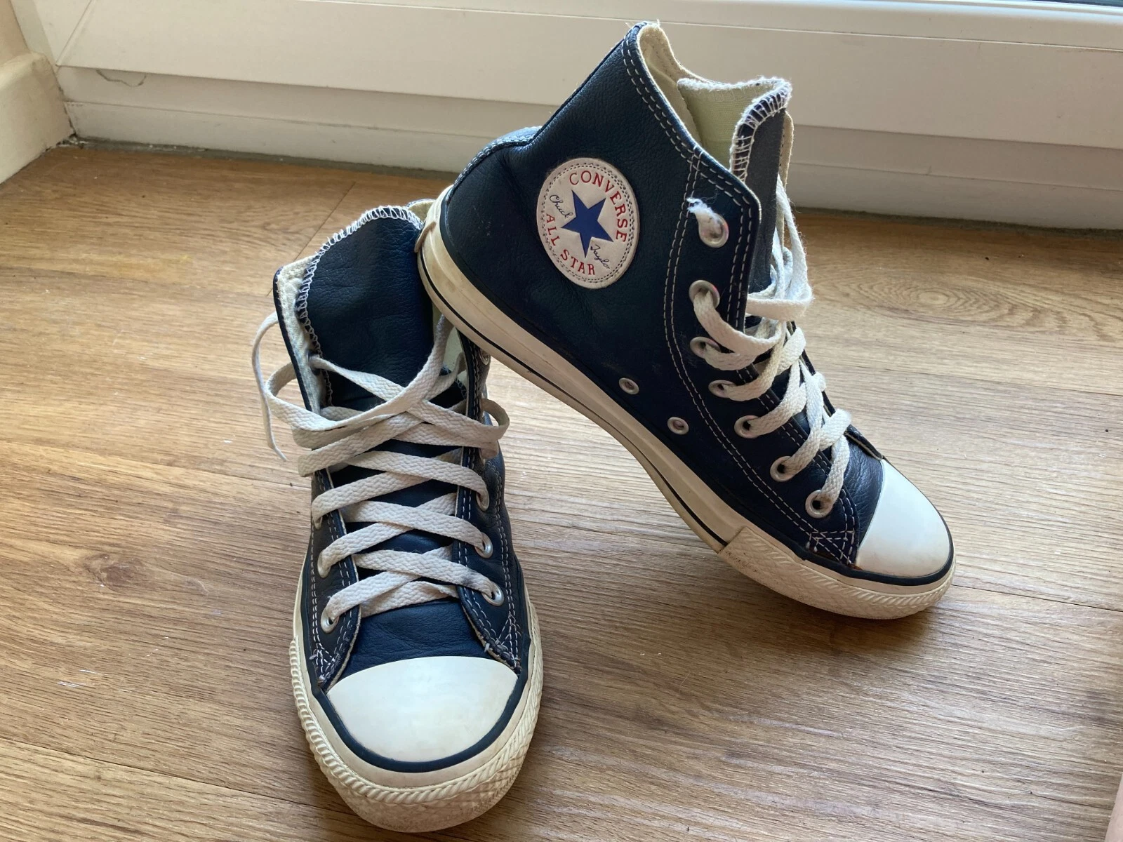 Scarpe da ginnastica alte unisex Converse Chuck Taylor All Star in pelle blu navy taglia 6 39