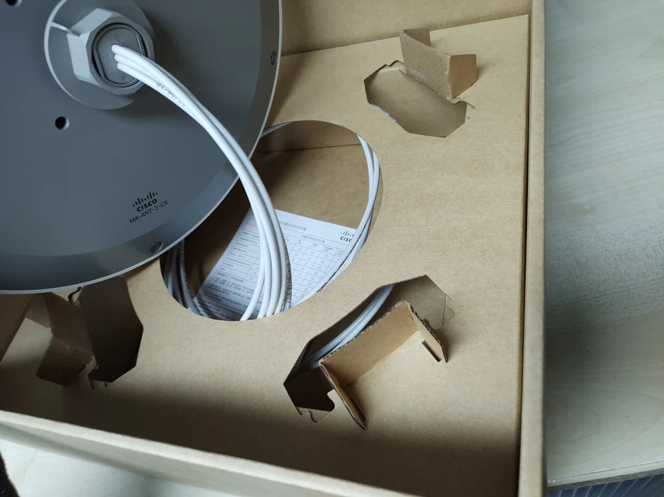 Cisco Meraki MA-ANT-3-C5 Indoor Dual-Band Panel Omni 5-Port Indoor Antenna -NEW - Image 4 of 4