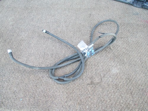2012 VOLVO XC60 Front Bumper HEADLIGHT WASHER HOUSE OEM 2010 2011 2012 2013 - Picture 5 of 6