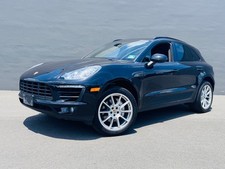 2015 Porsche Macan S