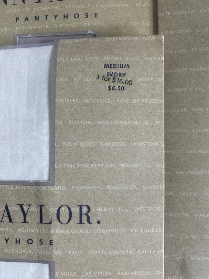 Pantimedias Ann Taylor paquete de 3 talla mediana Foto 2 de 4