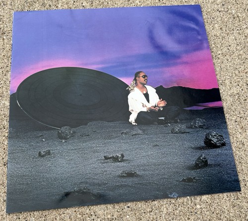 STEVIE WONDER in Square Circle SIGNED Vinyl Record - Picture 3 of 4