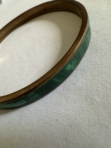 Vintage Genuine Malachite Gemstone Inlay Over Solid Brass Bangle Bracelet 8” - Picture 5 of 9