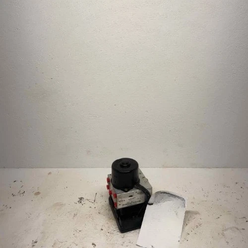 2001 - 2003 Toyota Tundra ABS Anti Lock Brake Pump Module Assembly Oem - Image 2 of 4