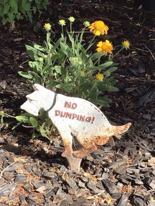 VTG 1950s Painted Cast Iron Terrier Dog NO DUMPING! Poop Yard Lawn Sign 2-Sided