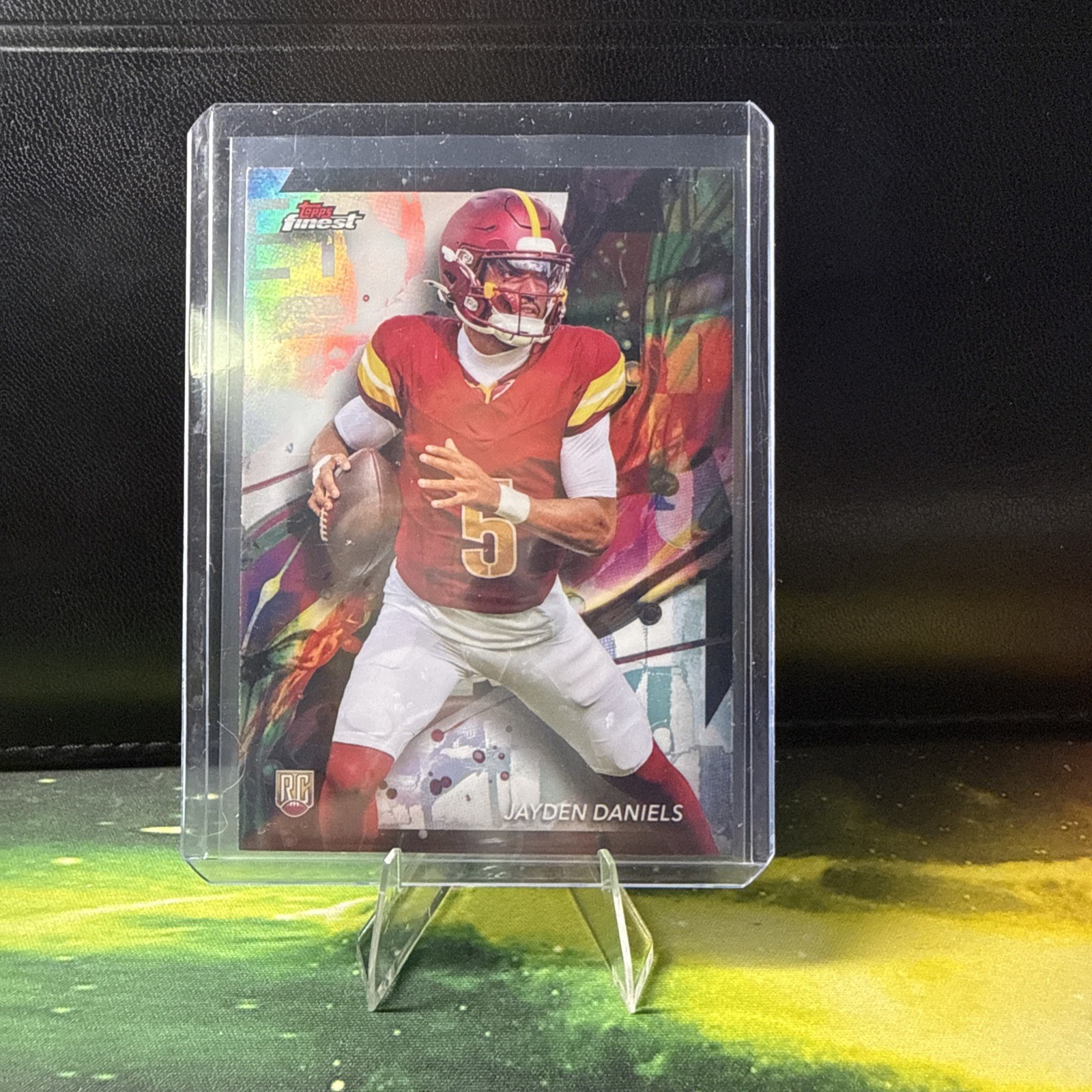 2024 Topps Finest Jayden Daniels #67 Refractor (RC)