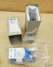 Festo HGR-32-A Two Finger Radial Gripper - NEW in Box Material Number 161831
