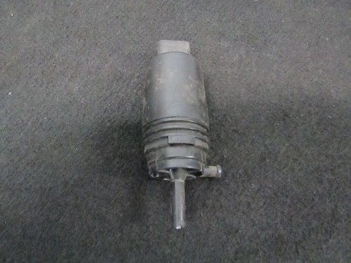 67128377613 Waschwasserpumpe, Scheibenreinigung 67.12-8377613 BMW DE261438-81