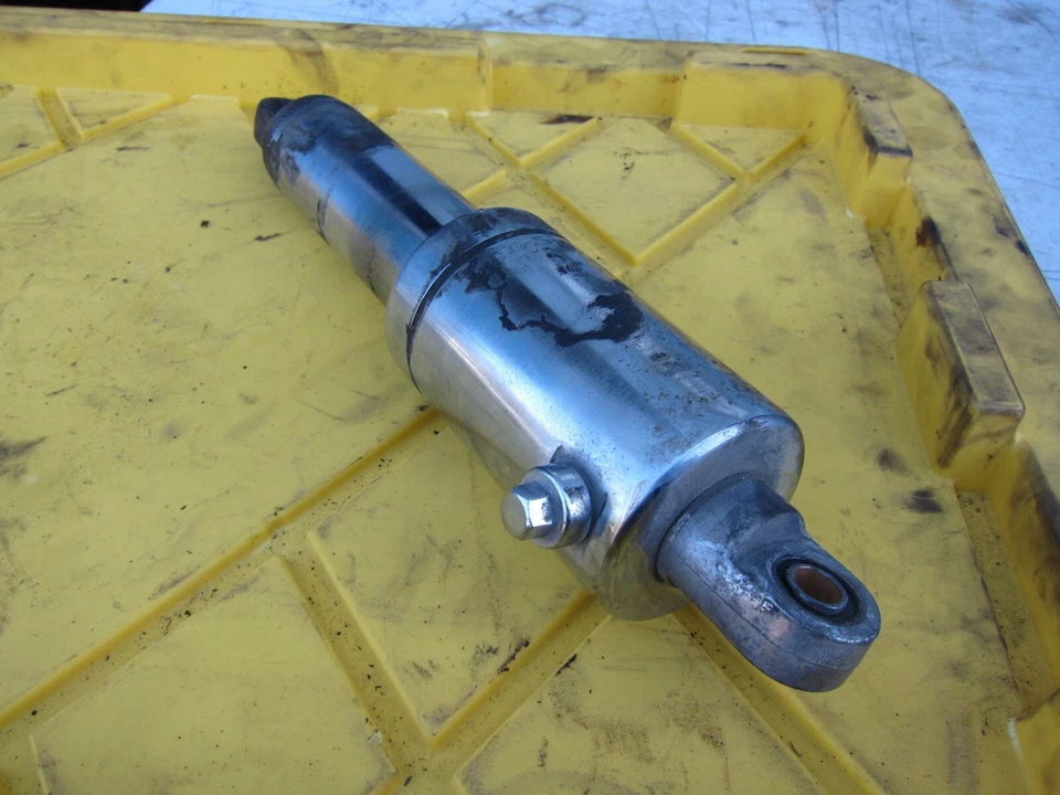 Amortiguador trasero Suzuki GS1100 GL 1982 Foto 4 de 4