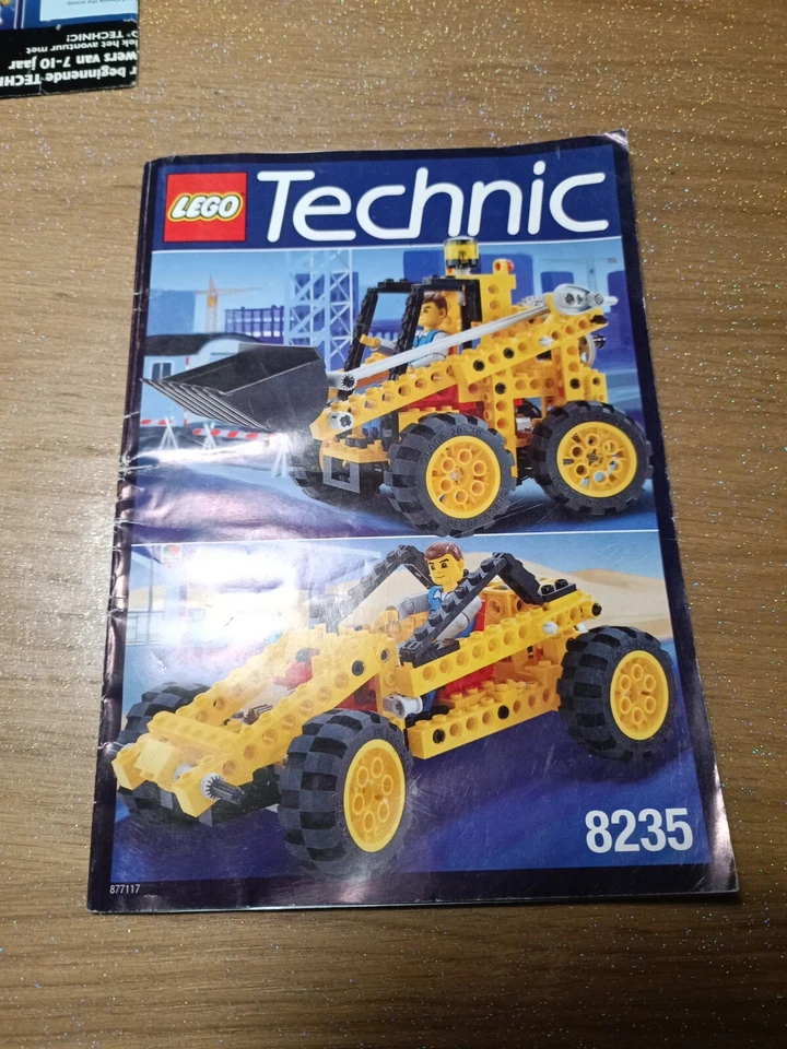 LEGO Technic 8235 Front End Loader, photo 1 sur 2