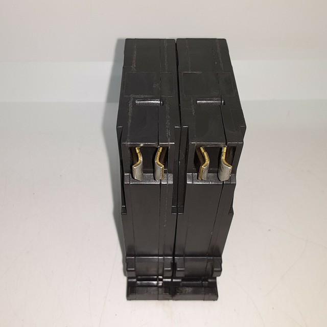 Eaton Cutler-Hammer - 60 Amp, 120/240 VAC, 2 Pole, Plug In Type BR