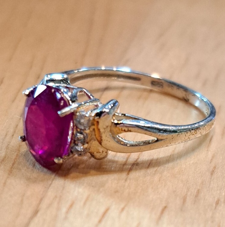 2.80cts. Ruby And White Topaz Ring. Solid .925 St… - image 7