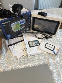 Garmin Nuvi 2797 Car Navigation System GPS Sat Nav
