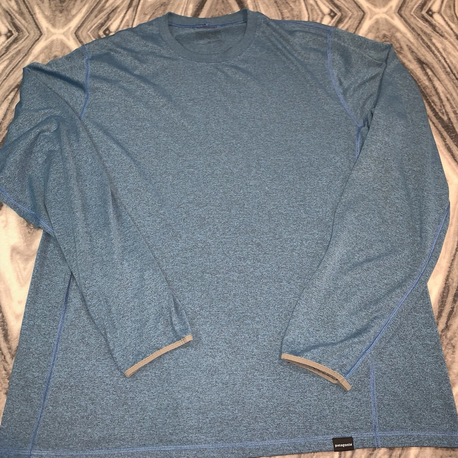 Patagonia Men’s L Blue Long Sleeve Performance Shirt Base Layer Athletic Hiking