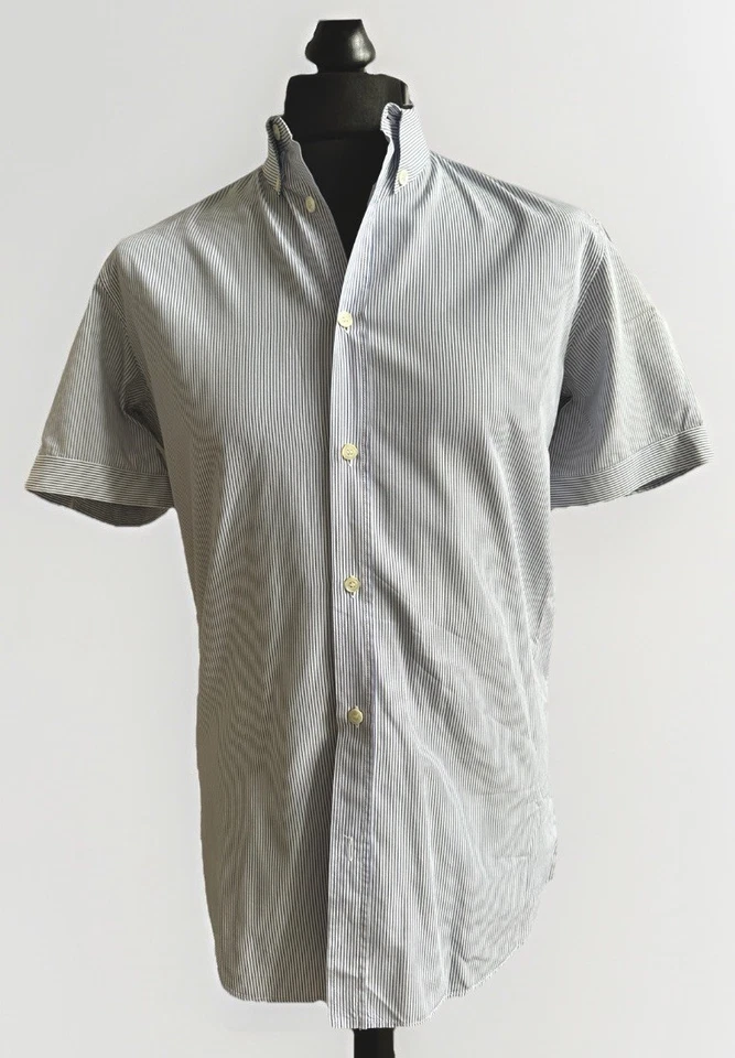 Alexander McQueen Classic Men’s Short Sleeve Shirt - Fine Blue Stripes Size 50 - Image 3 of 4