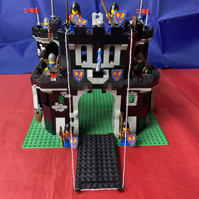 Vintage LEGO Set: Black Monarch's Castle 6085 Complete Except String - Pre-Owned
