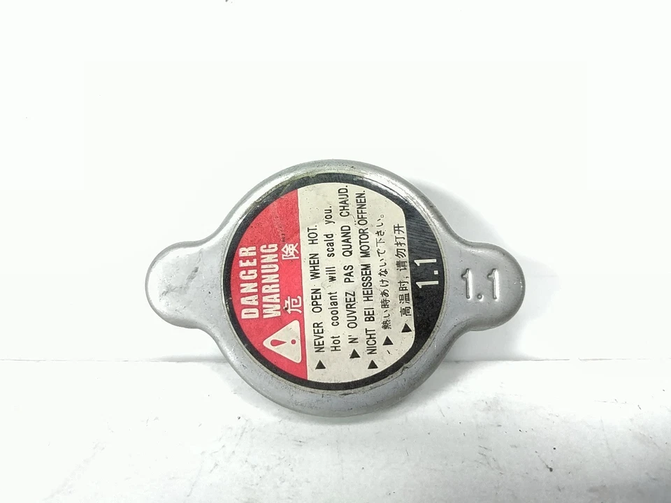 08 Buell 1125R Radiator Fill Cap Lid - Image 2 of 4