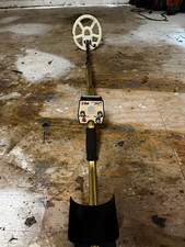 Tesoro Silver Sabre  MAX Metal Detector w/ Discrimination, Pinpoint