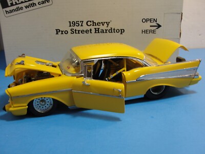 1:24 Danbury Mint 1957 Yellow Chevy Pro Street Hardtop Original