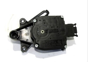 VW PASSAT B5+ 3BG Stellmotor Klima Heizung heater flap actuator 1J0907511