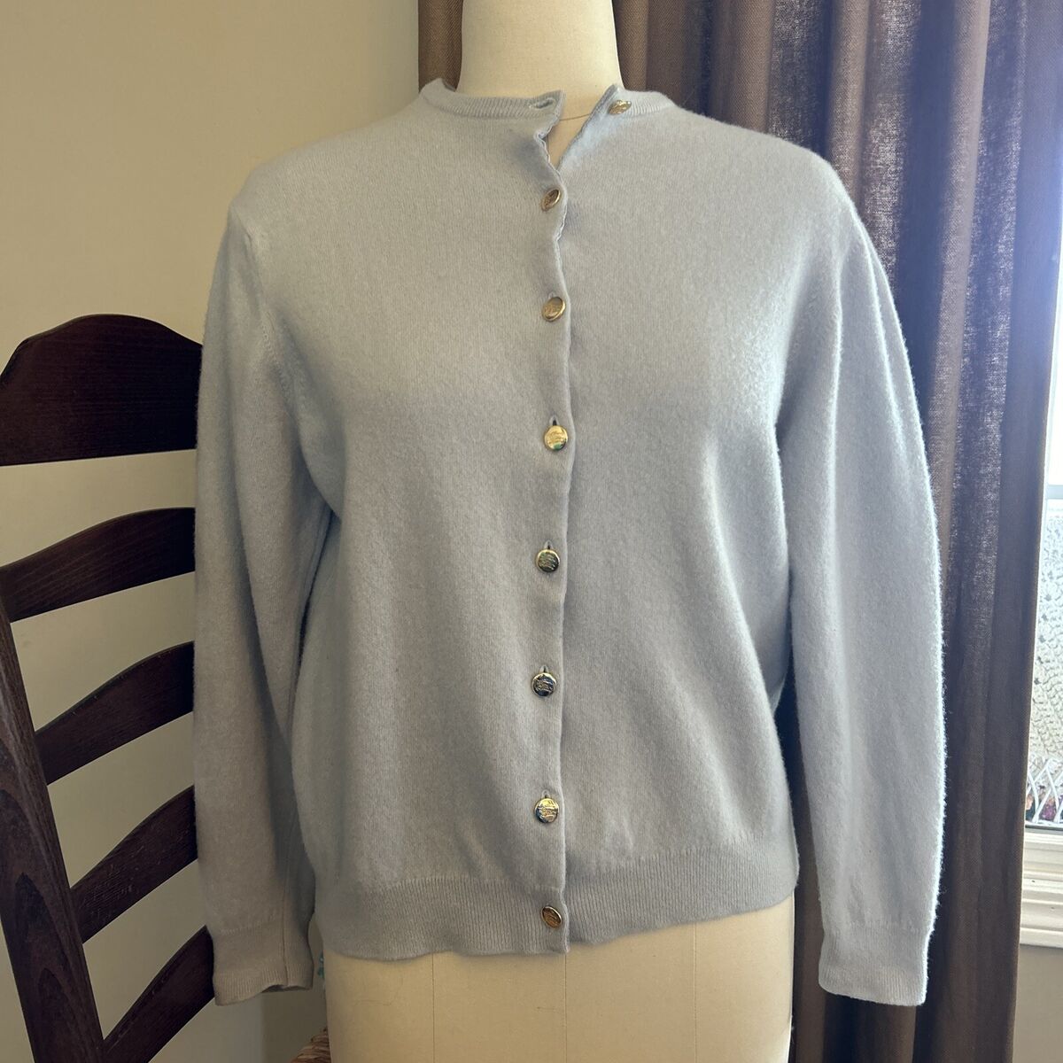 Vintage Burberrys London 100% Geelong Lambswool Cardigan Vintage Burberrys London 100% Geelong Lambswool Cardigan