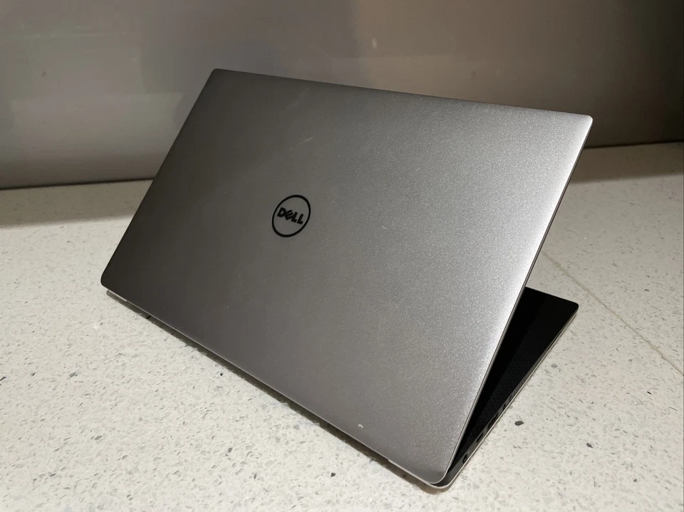 Dell Xps P54G 13.3” Touchscreen Core i7-6500U/ 8 GB/256 GB SSD/ Win10 Pro / NS - Image 3 of 4