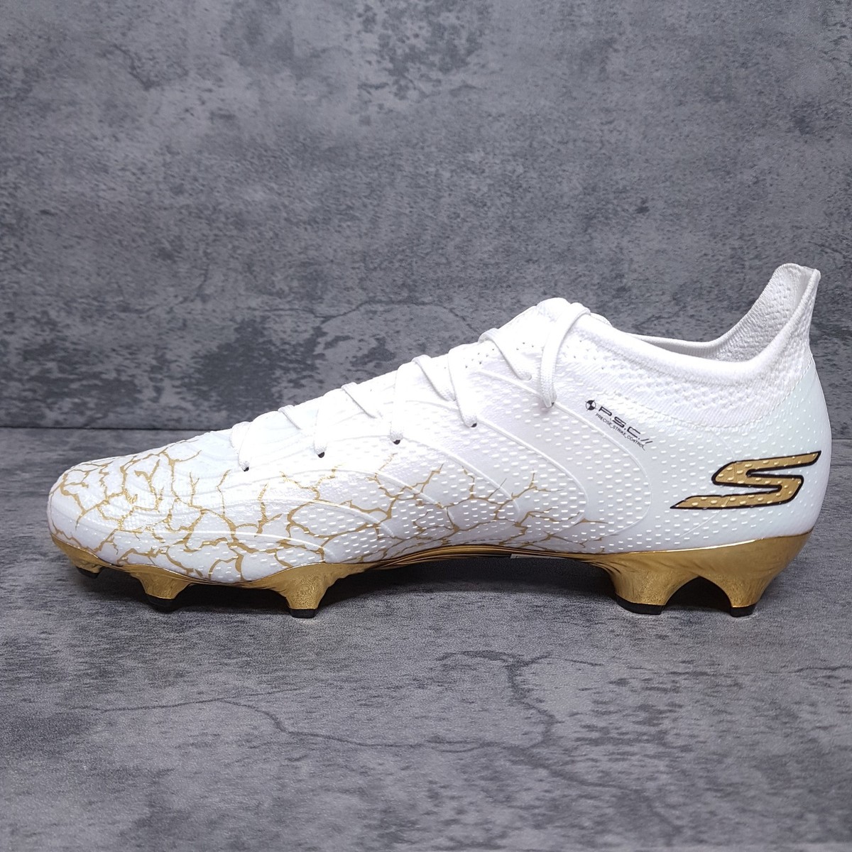 SKECHERS SKX 01 Hyper Burst Elite Soccer Cleats Mens 12.5 White