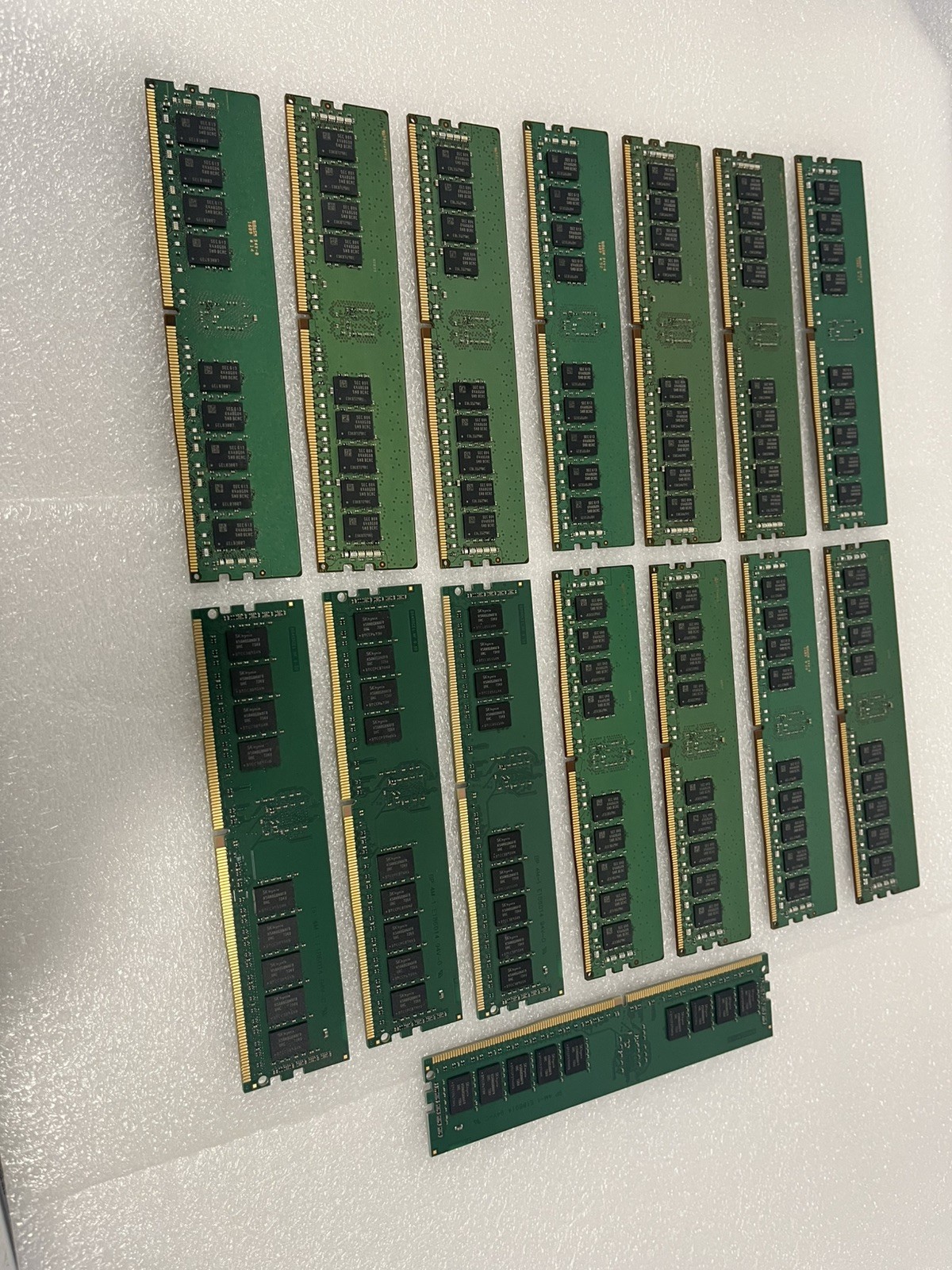 как выглядит LOT OF 15 - Advantech/Samsung 16GB DDR4 PC4-2400T ECC Registered Server Memory фото