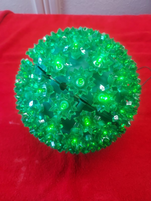 Holiday Bright Lights Sphere LED 100 Green Lights !