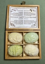Bronnley English Country Herb Soaps 4 Pack In Wooden Box Made In England