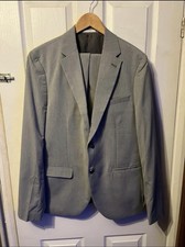 BoohooMAN 2 Piece grey suit (Jacket 42) (Trousers 36r)