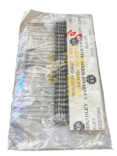 Allen-Bradley RC32GF3R9J 3.9Ω 1W ±5% Carbon Composition Resistor