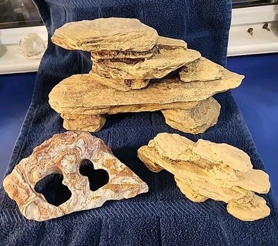 Two Resin And One Natural Stone Aquarium Rock Decor 