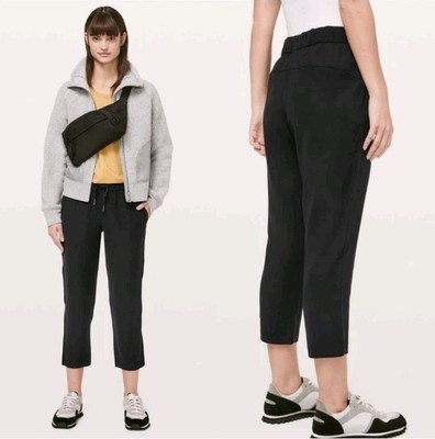 Lululemon On The Fly Crop *Woven 23'', Black, W6AVMS, Size 10