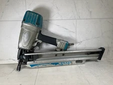 Makita AN923 3-1/2" 21° Full Round Head Pneumatic Framing Nailer (A1G011253)