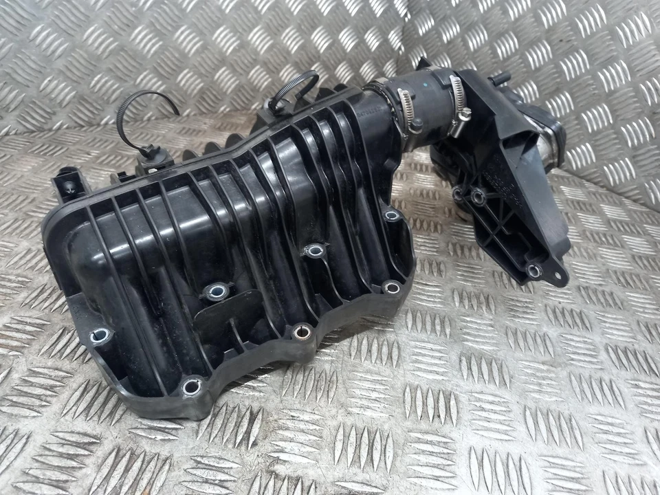 Ford Fiesta Intake Manifold 1.0L Petrol 1047092S01 2016 - Image 4 of 4