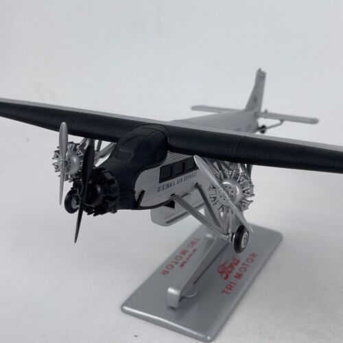 American Airlines Ford Tri-Motor Airplane Authentically Scaled Die-cast NC9683 - Picture 6 of 13