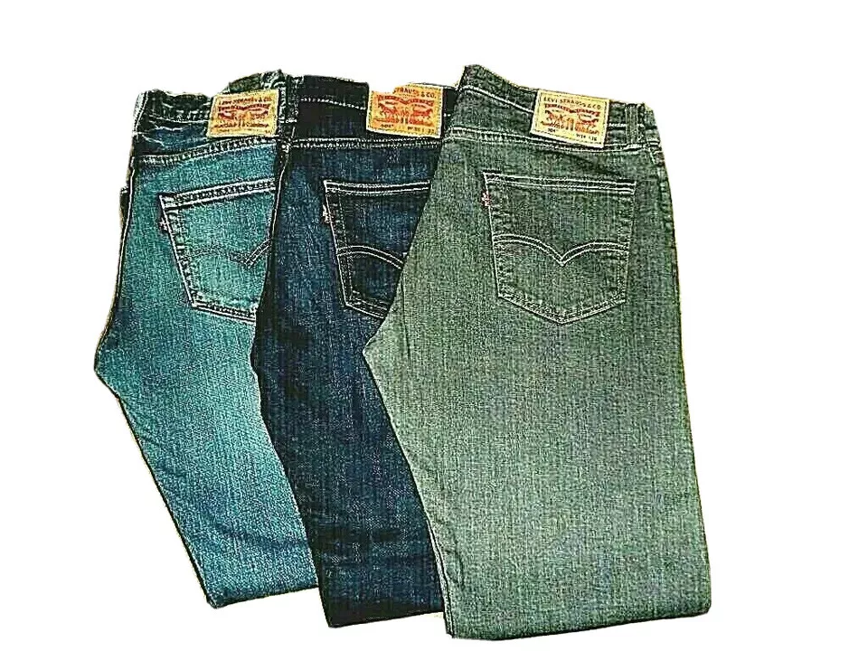 Jean levis coupe droite homme sale