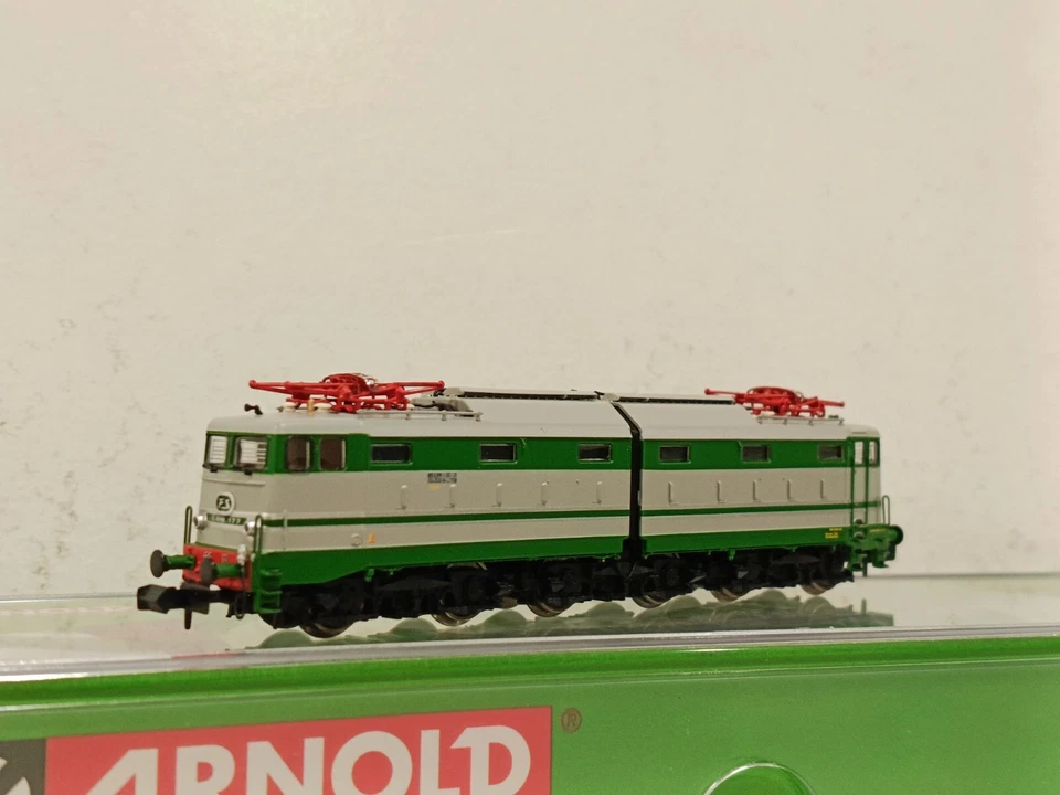 ARNOLD HN 2624S FS Lokomotive E 646 Grün Magnolia Und Grau Mit Soundverzierungen - Bild 1 von 1