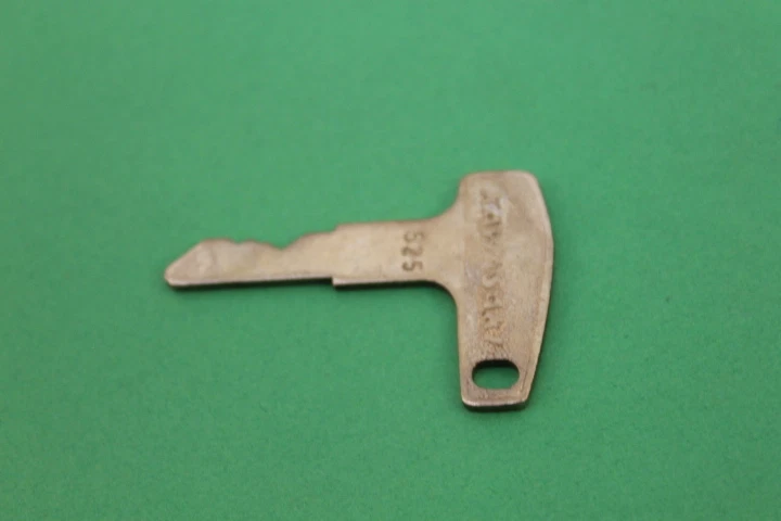 Llave de encendido Kawasaki A1, A1SS, A7, A7SS corte # 525 27008-027-25 Foto 2 de 4