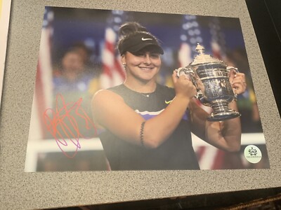 BIANCA ANDREESCU AUTOGRAPHED TENNIS 8X10 PHOTO