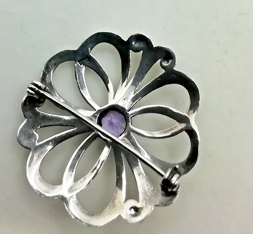 Vintage Sterling Silver, Amethyst Centre Brooch - Picture 6 of 7