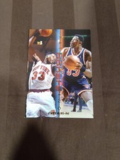PATRICK EWING 1995-96 FLEER #3 OF 12 FREE SHIPPING Double Double